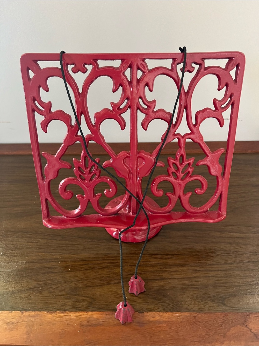Decorative Red Cast Iron Cookbook Stand